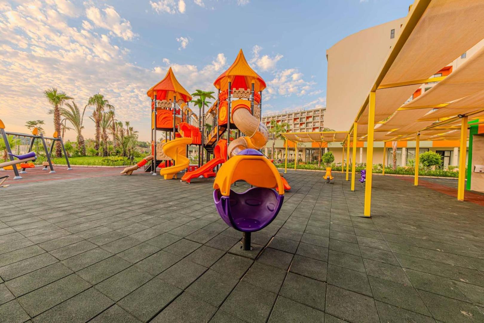 Hotel Dream Fun World Side Esterno foto