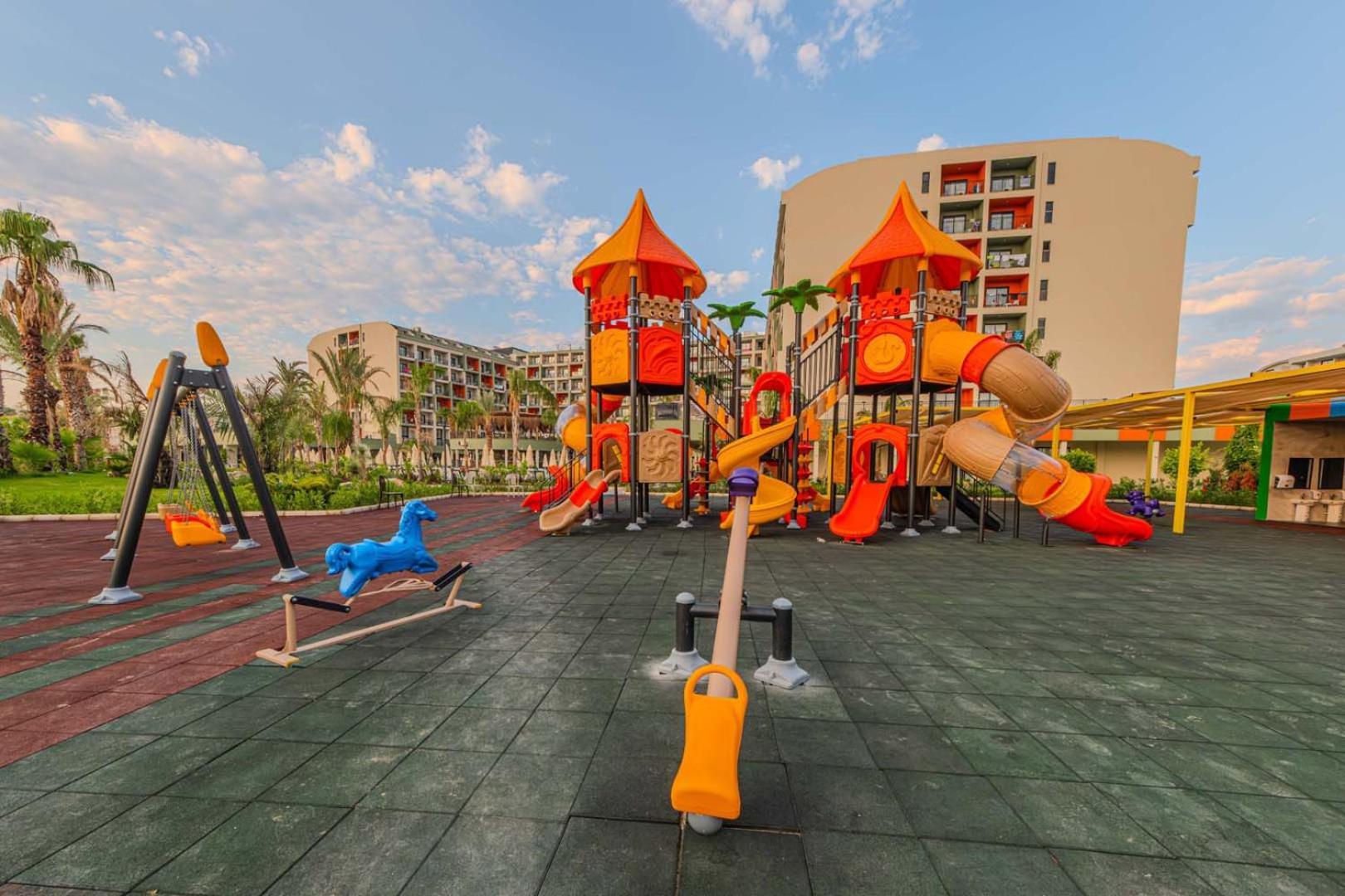 Hotel Dream Fun World Side Esterno foto