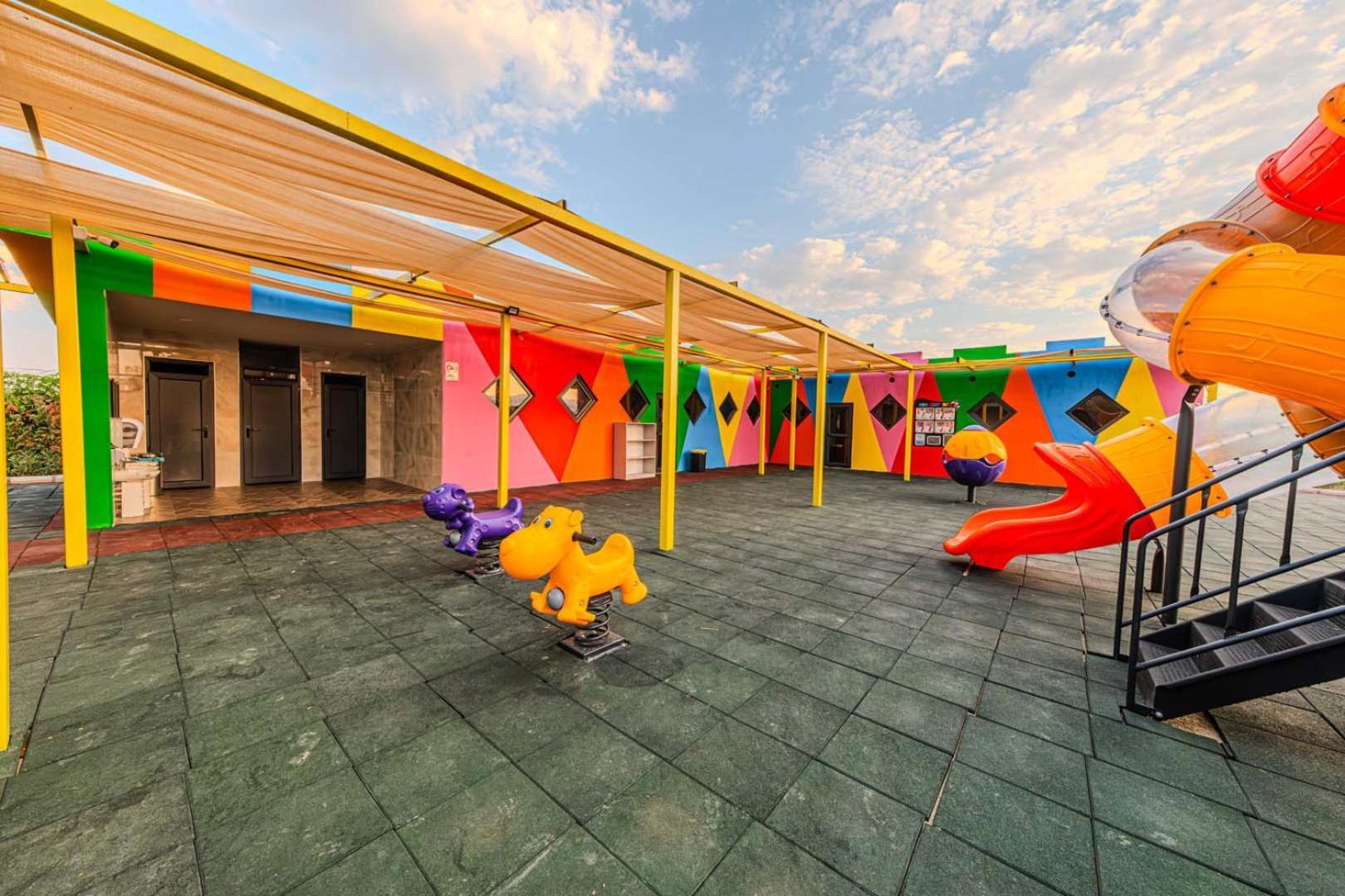 Hotel Dream Fun World Side Esterno foto